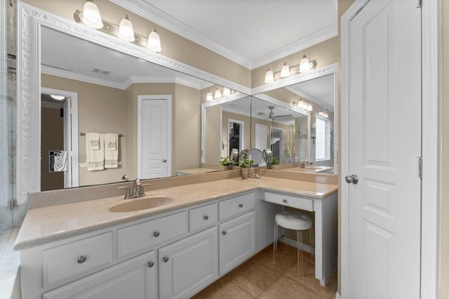 1302 Ella Place, Houston, TX 77008