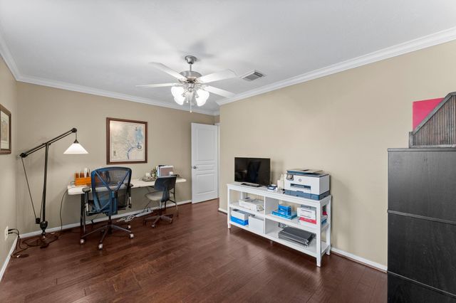 1302 Ella Place, Houston, TX 77008