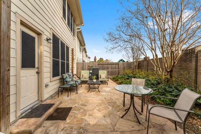 1302 Ella Place, Houston, TX 77008