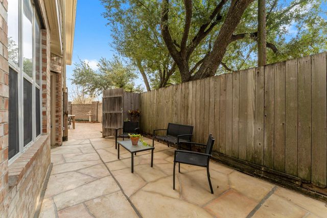 1302 Ella Place, Houston, TX 77008