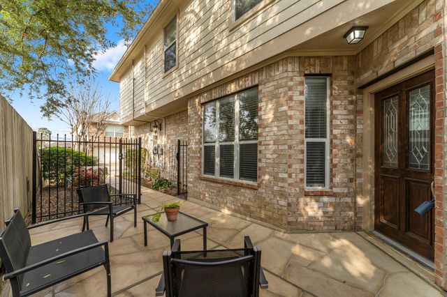 1302 Ella Place, Houston, TX 77008