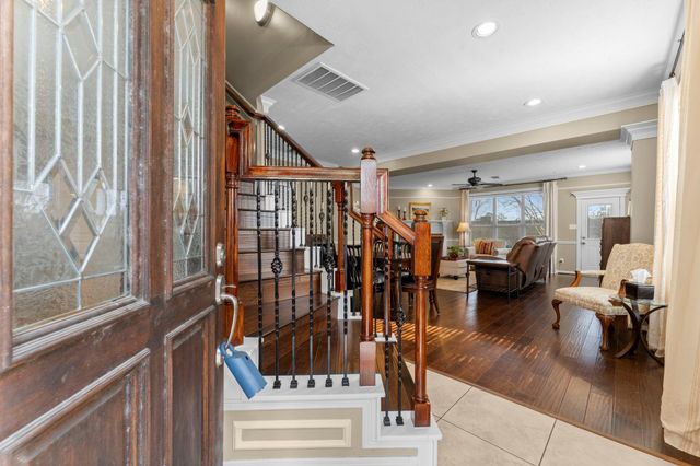 1302 Ella Place, Houston, TX 77008