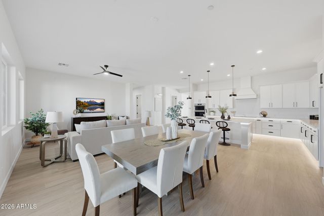 17743 W Dale Lane, Surprise, AZ 85387