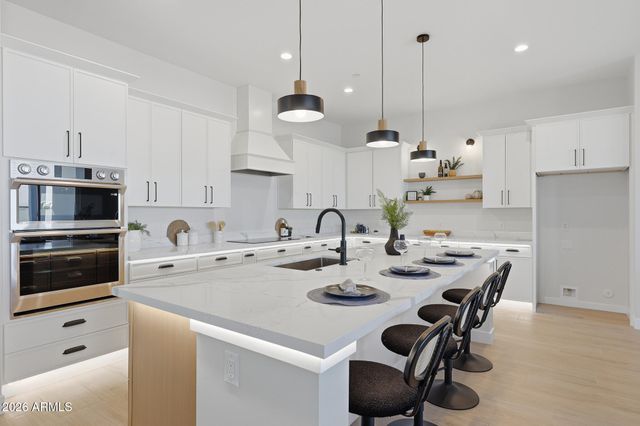 17743 W Dale Lane, Surprise, AZ 85387