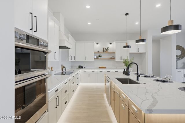 17743 W Dale Lane, Surprise, AZ 85387