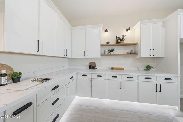 17743 W Dale Lane, Surprise, AZ 85387