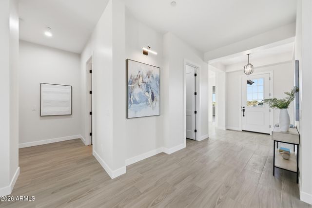 17743 W Dale Lane, Surprise, AZ 85387