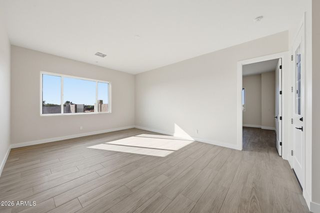 17743 W Dale Lane, Surprise, AZ 85387