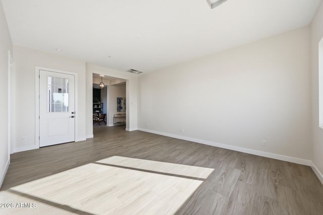 17743 W Dale Lane, Surprise, AZ 85387