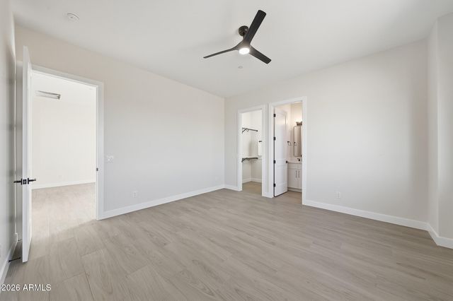 17743 W Dale Lane, Surprise, AZ 85387