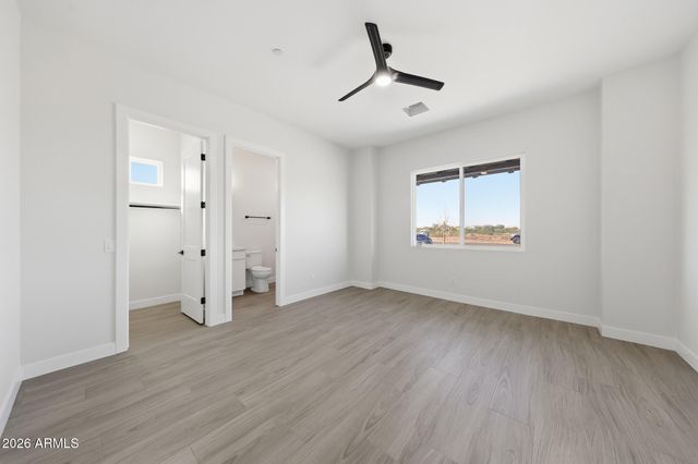 17743 W Dale Lane, Surprise, AZ 85387