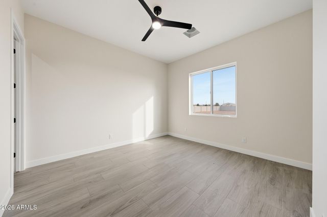 17743 W Dale Lane, Surprise, AZ 85387