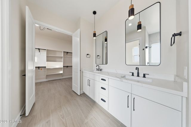 17743 W Dale Lane, Surprise, AZ 85387