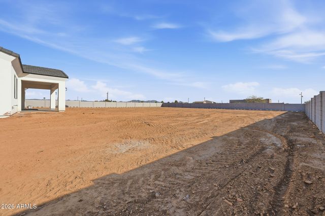 17743 W Dale Lane, Surprise, AZ 85387