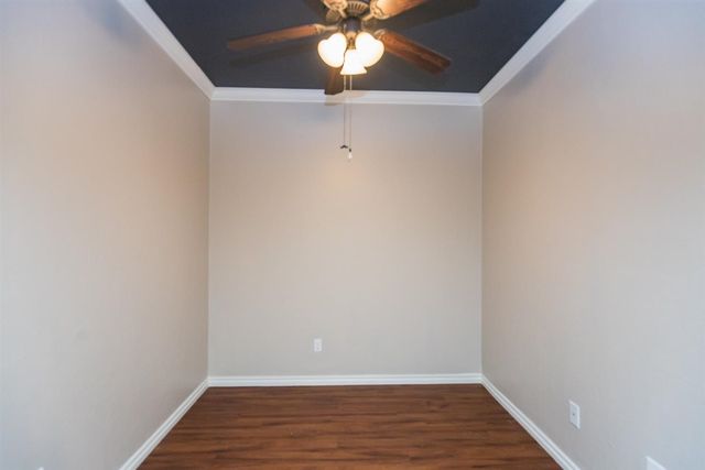 7706 SW Marshall Dr, Lawton, OK 73505