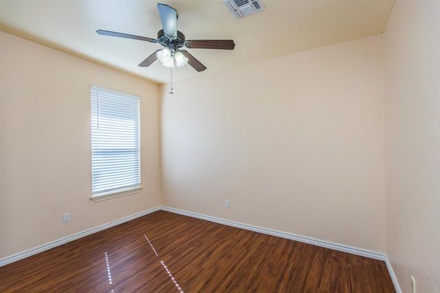 7706 SW Marshall Dr, Lawton, OK 73505