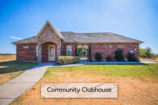 7706 SW Marshall Dr, Lawton, OK 73505