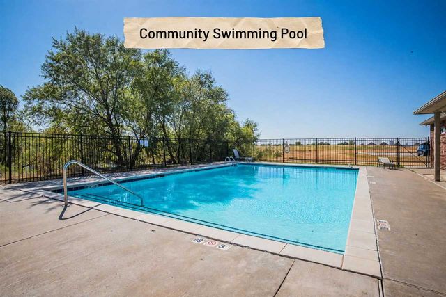 7706 SW Marshall Dr, Lawton, OK 73505