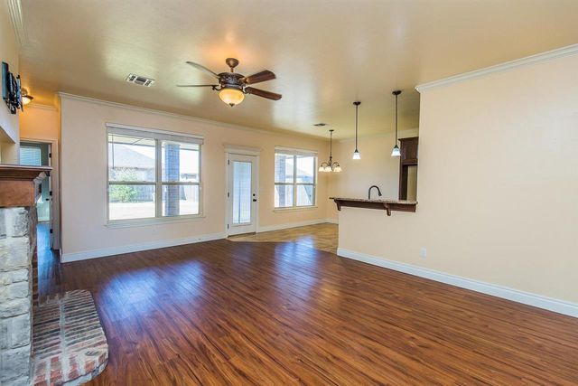 7706 SW Marshall Dr, Lawton, OK 73505