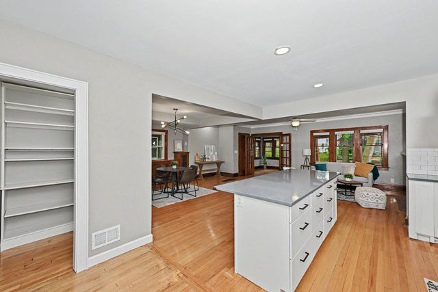 4131 N 16th STREET, Milwaukee, WI 53209