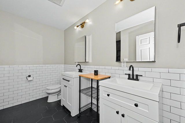 4131 N 16th STREET, Milwaukee, WI 53209