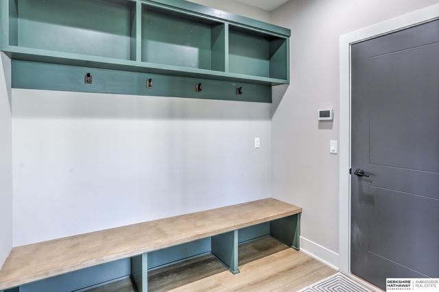 3319 S 212 Avenue, Elkhorn, NE 68022