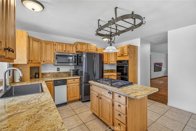39900 Lakeview, Big Bear Lake, CA 92315