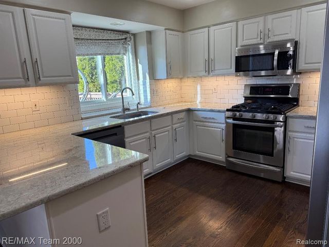 45457 Indian Creek Drive, Canton, MI 48187