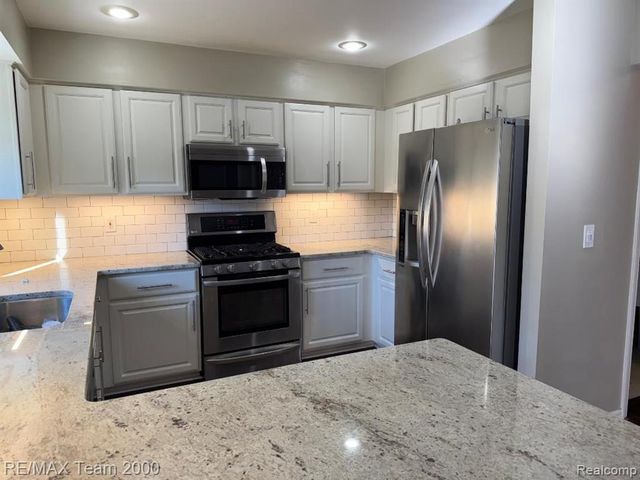 45457 Indian Creek Drive, Canton, MI 48187