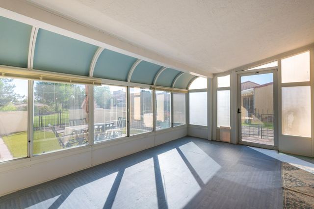 572 Eastlake Drive SE, Rio Rancho, NM 87124