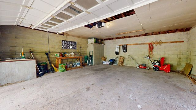 1810 E Stadium Boulevard, Ann Arbor, MI 48104