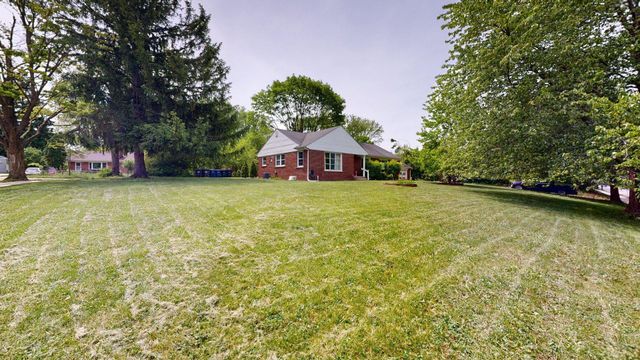 1810 E Stadium Boulevard, Ann Arbor, MI 48104