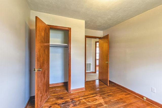 421 Colonial Ave, Gaffney, SC 29340