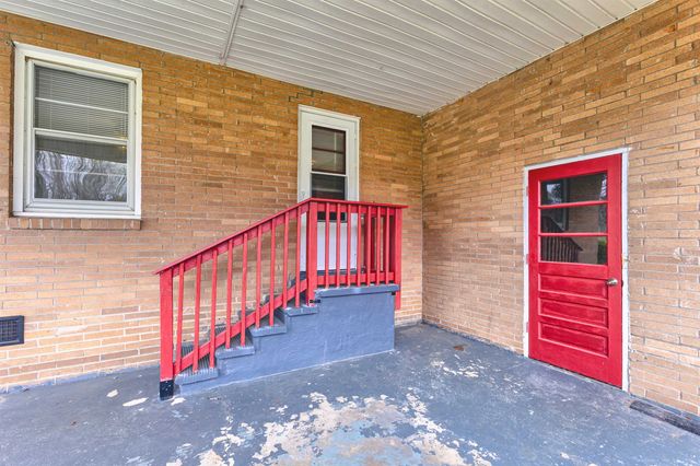 421 Colonial Ave, Gaffney, SC 29340