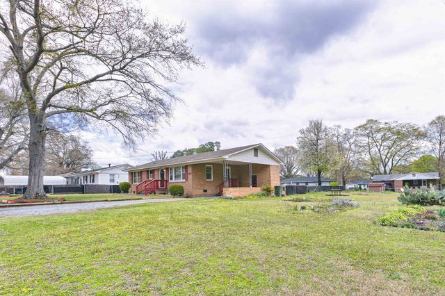 421 Colonial Ave, Gaffney, SC 29340