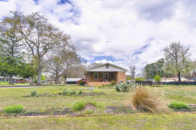 421 Colonial Ave, Gaffney, SC 29340