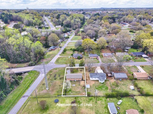 421 Colonial Ave, Gaffney, SC 29340