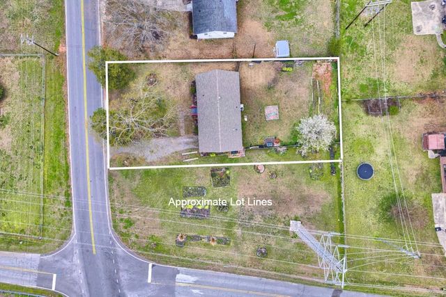 421 Colonial Ave, Gaffney, SC 29340