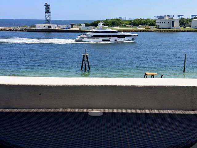 2100 S Ocean Drive 3H, Fort Lauderdale, FL 33316