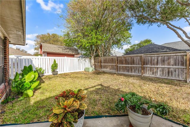 2218 Dorsey St, Corpus Christi, TX 78414