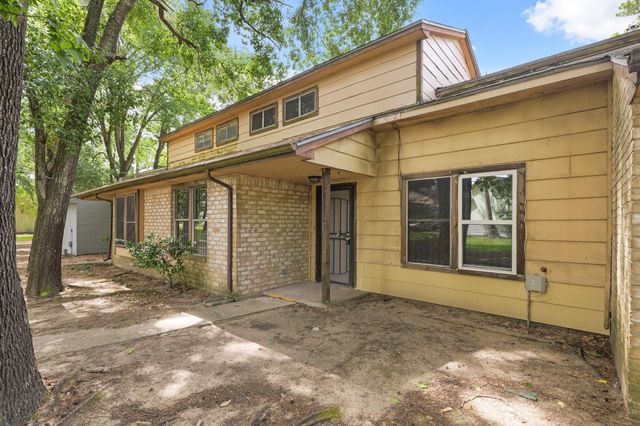 12322 Wild Pine Drive C, Houston, TX 77039