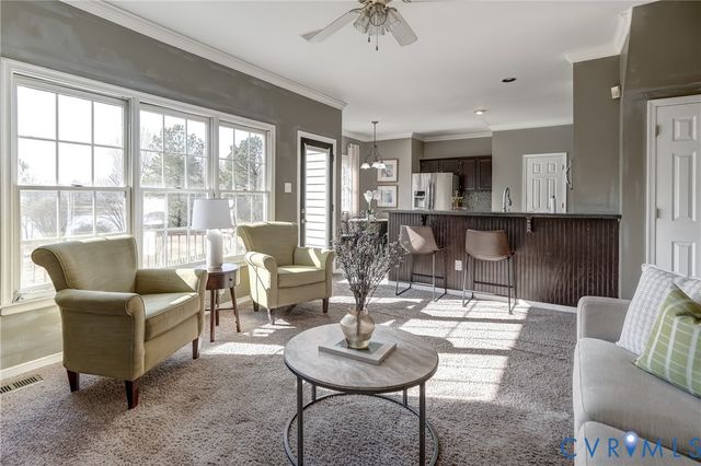 8081 Emerald Pool Ct, Mechanicsville, VA 23111