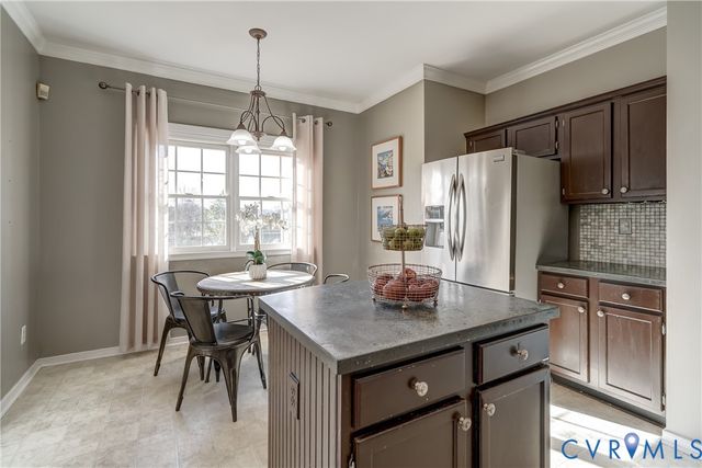 8081 Emerald Pool Ct, Mechanicsville, VA 23111