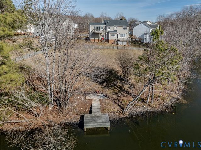 8081 Emerald Pool Ct, Mechanicsville, VA 23111