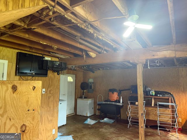 160 Tanner Beach Road, Carrollton, GA 30117