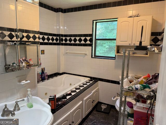 160 Tanner Beach Road, Carrollton, GA 30117