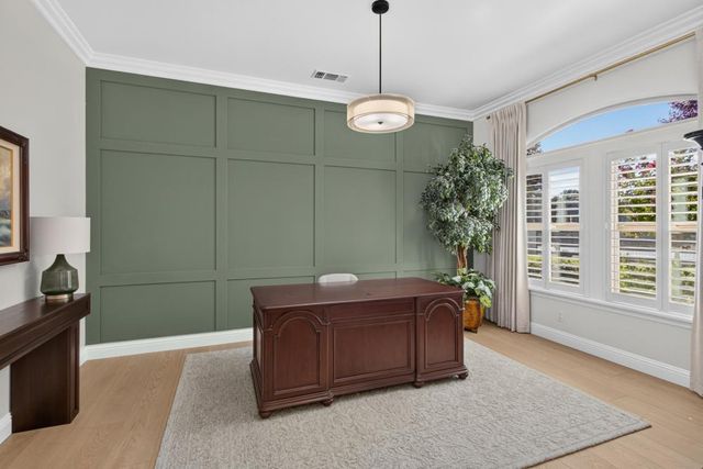 9401 Rawhide Ln, Roseville, CA 95747