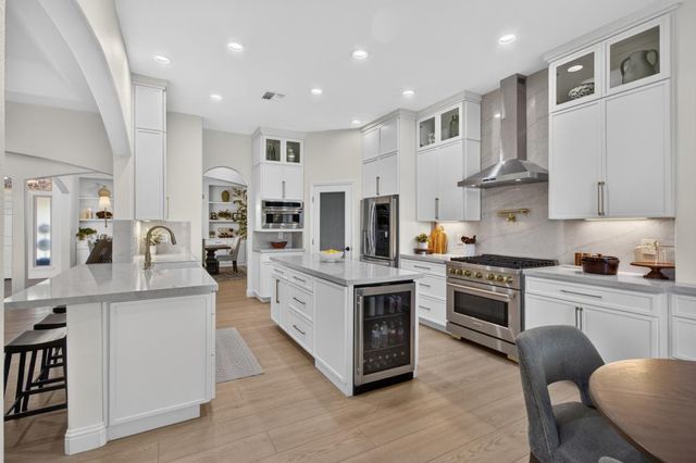 9401 Rawhide Ln, Roseville, CA 95747