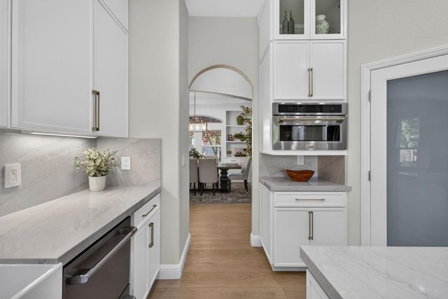 9401 Rawhide Ln, Roseville, CA 95747