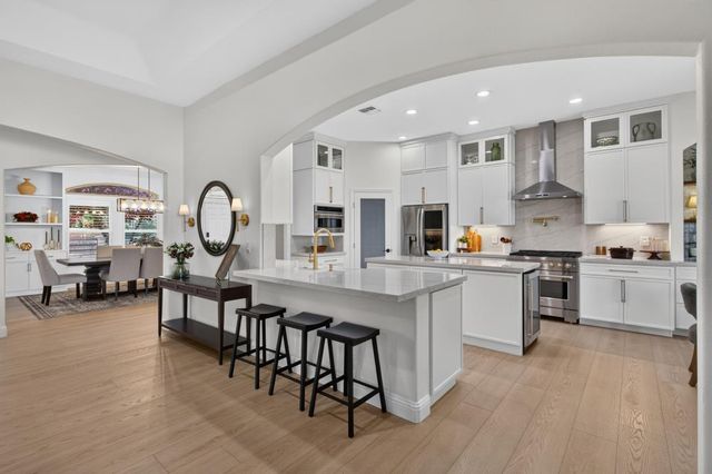 9401 Rawhide Ln, Roseville, CA 95747